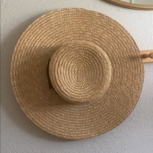 Lack of color spencer boater